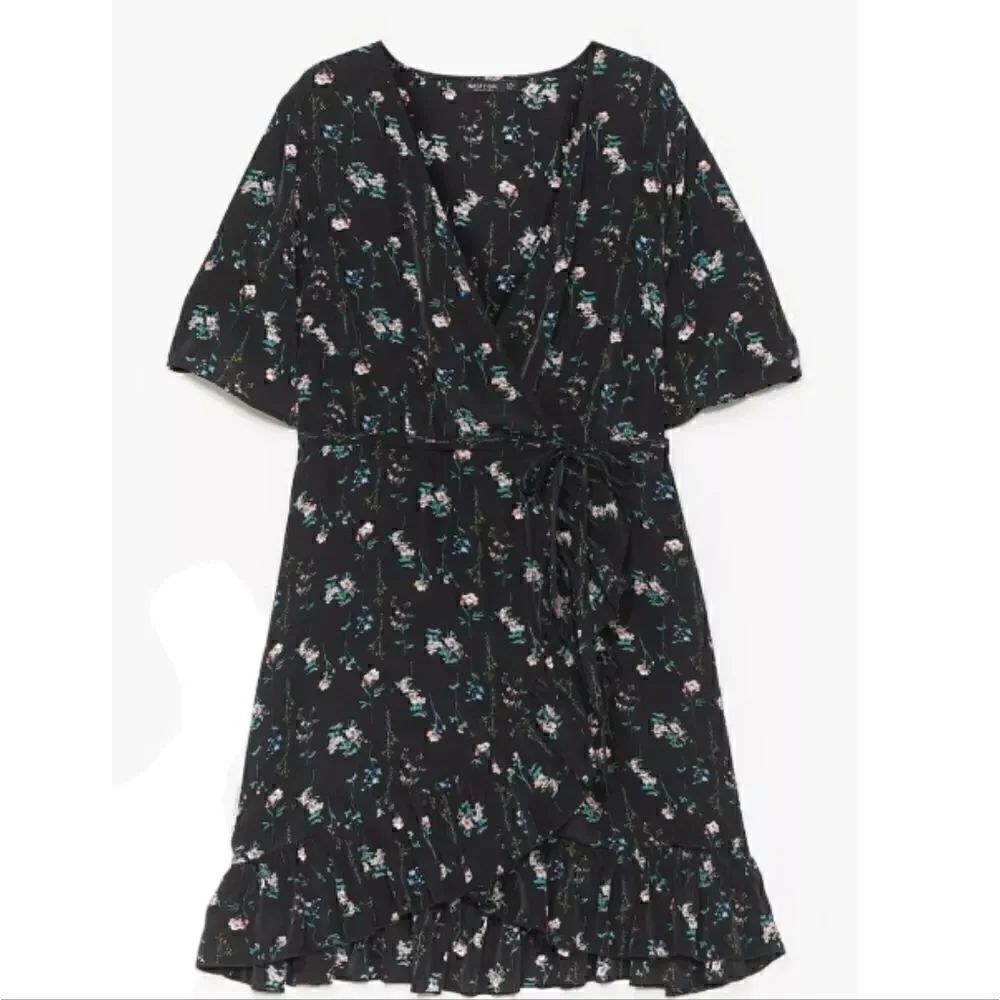 NWOT NASTY GAL FLORAL CHIFFON WRAP DRESS SZ.20